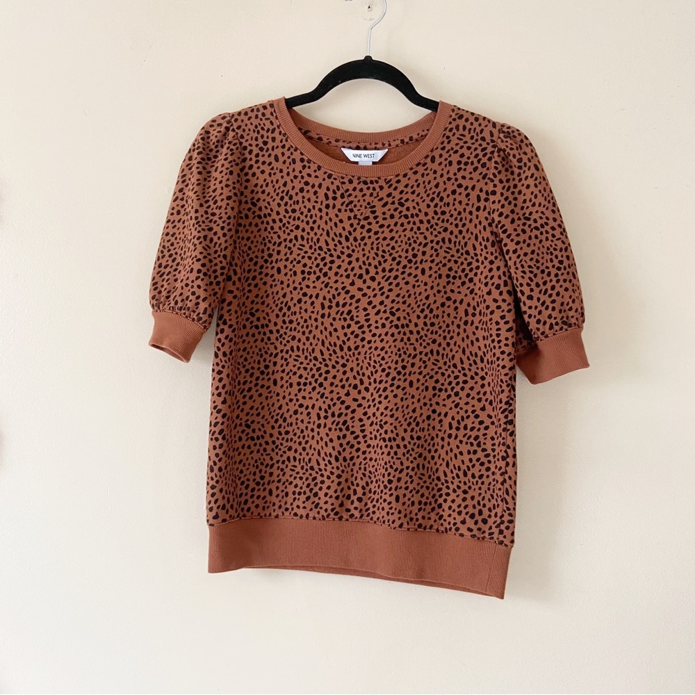 Nine West• brown leopard elbow puff short sleeve sweatshirt top size small